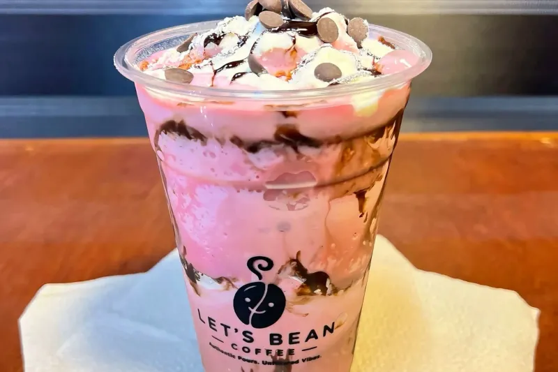 ENJOY YOUR FREE UPSIZE ON ALL DRINKS!