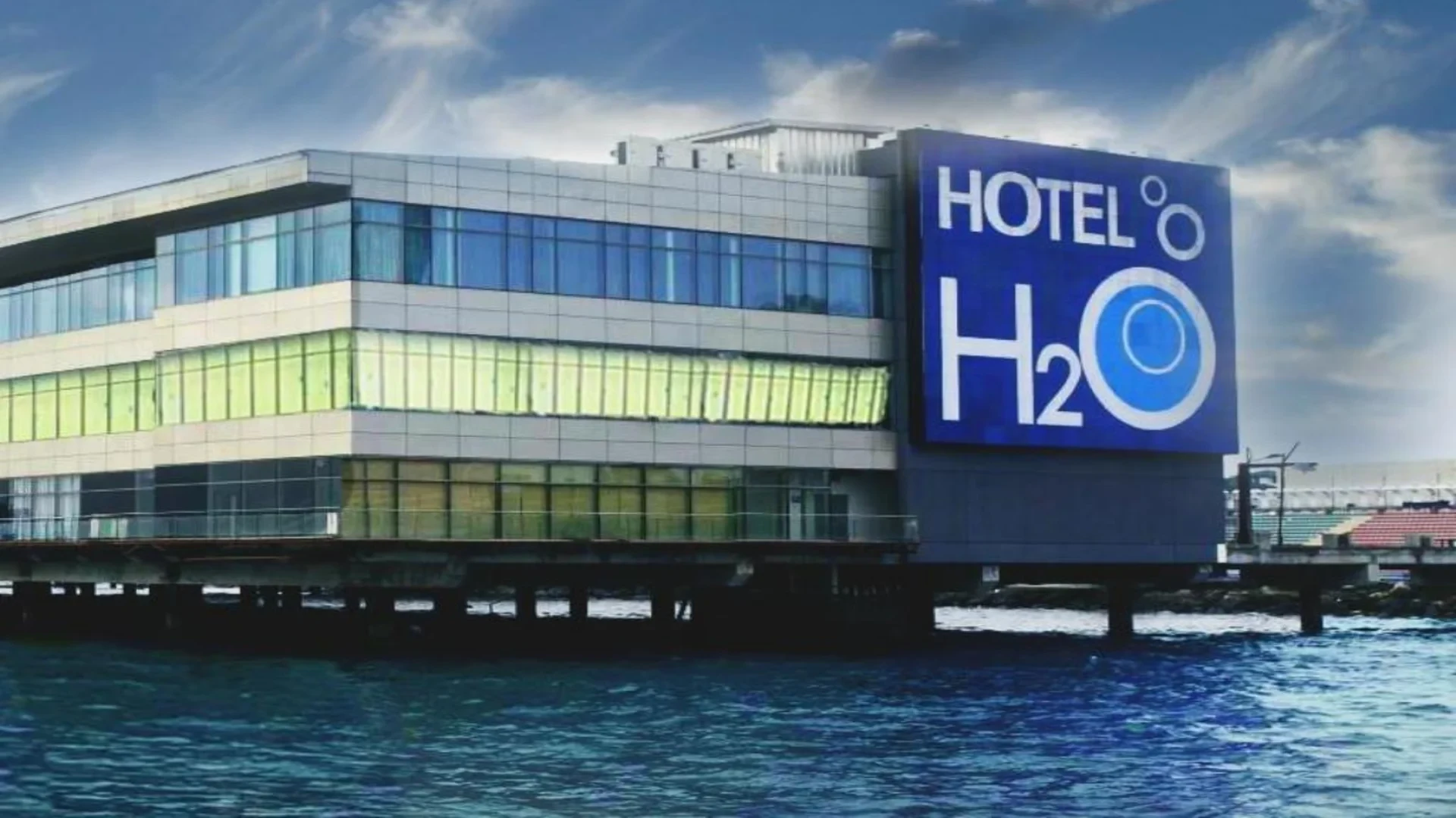 Hotel H20 cover